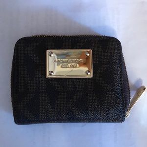 Michael Kors Wallet!!